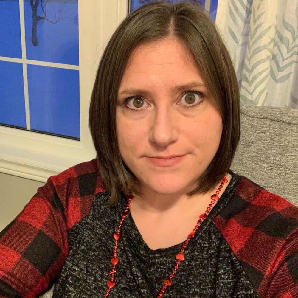 Meet your Posher, Angela